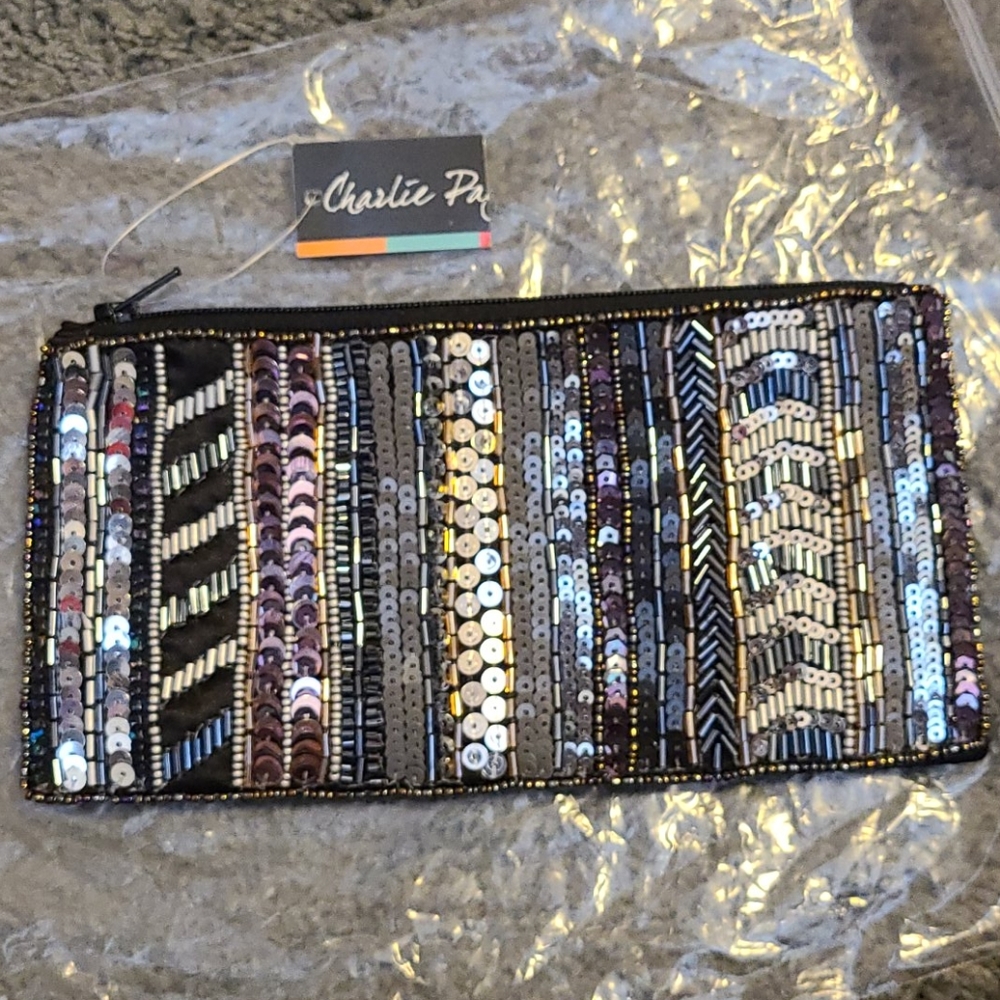 NWT Charlie Paige zipper pouch